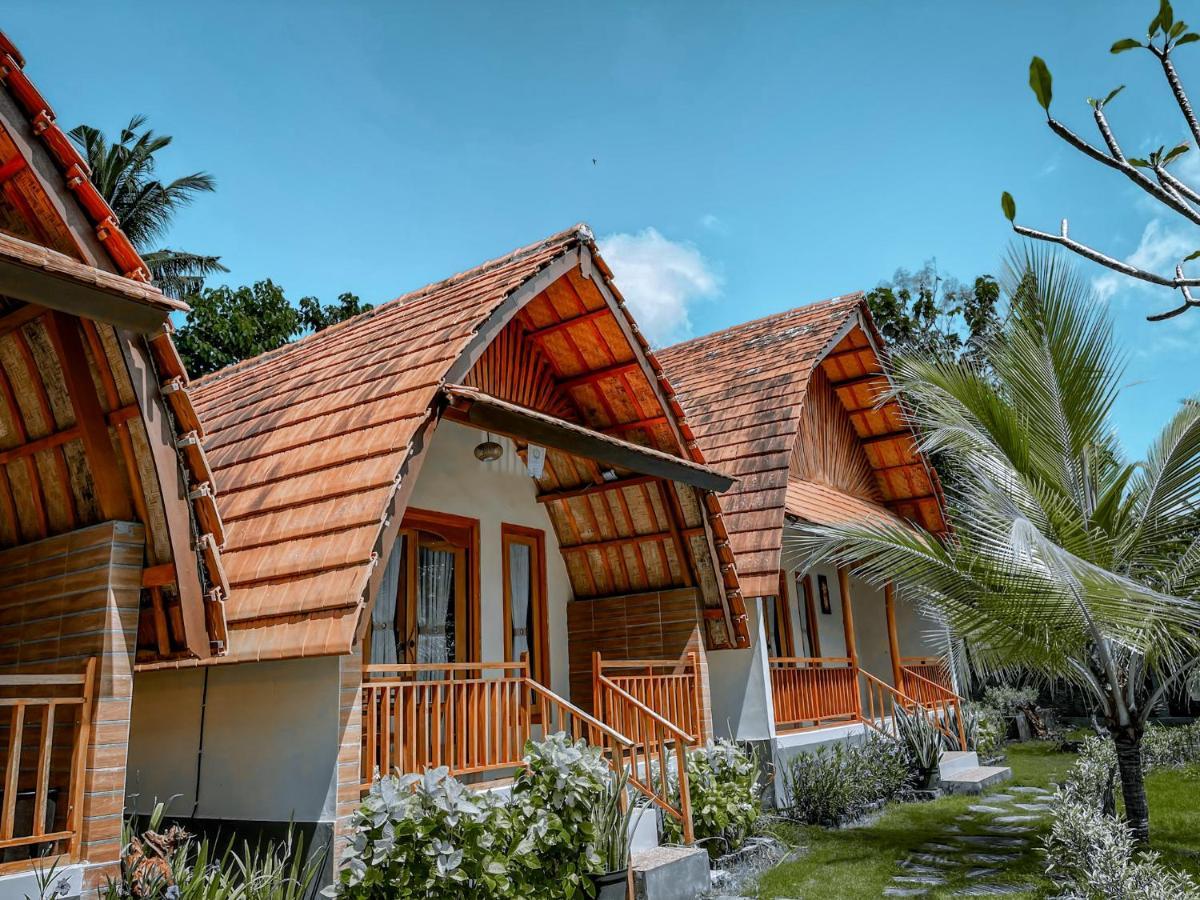 Mertha Sari Resto & Bungalow Klungkung Екстериор снимка