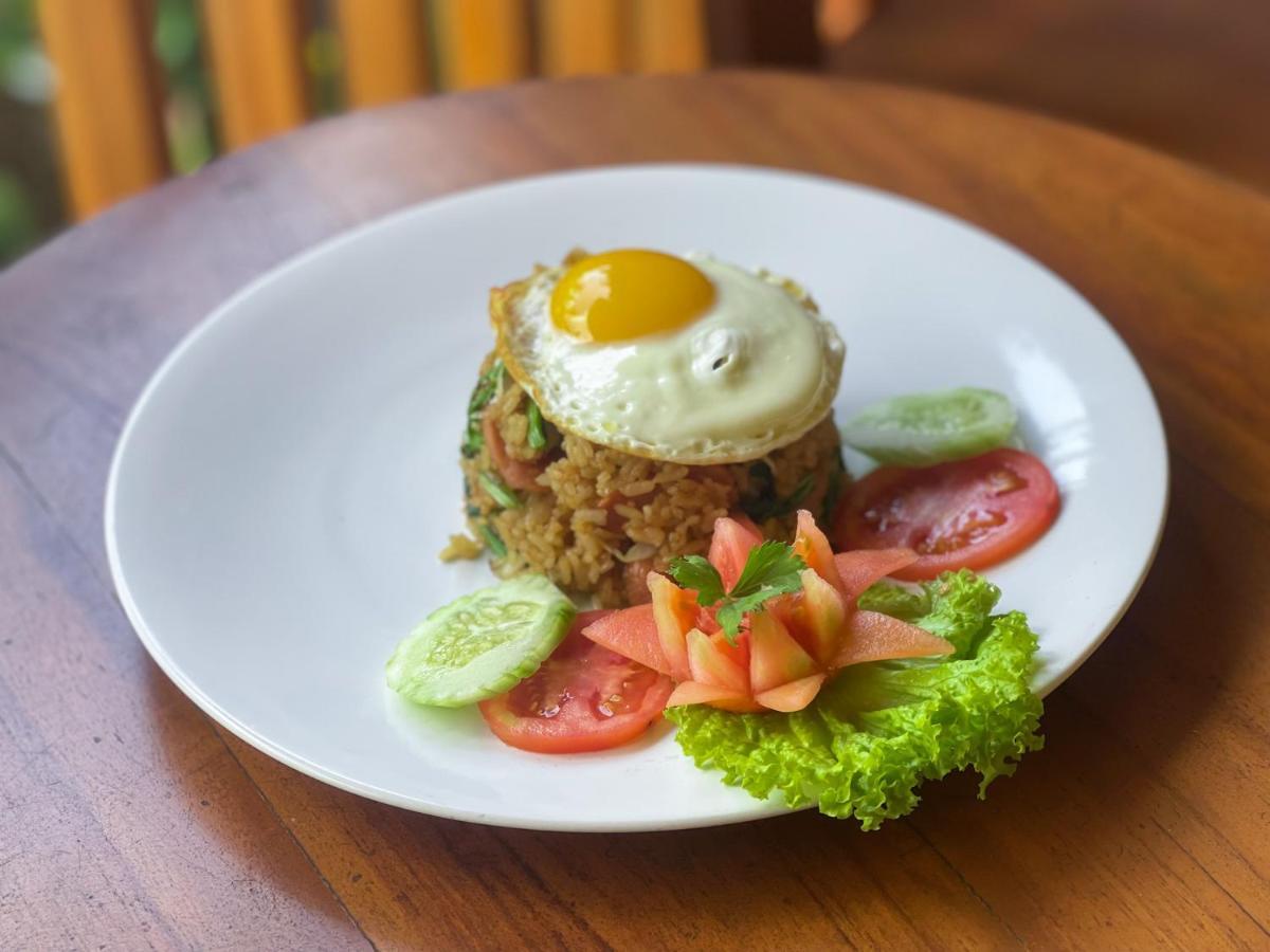 Mertha Sari Resto & Bungalow Klungkung Екстериор снимка