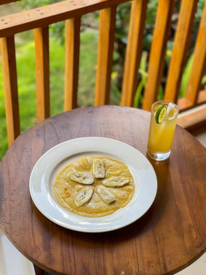 Mertha Sari Resto & Bungalow Klungkung Екстериор снимка