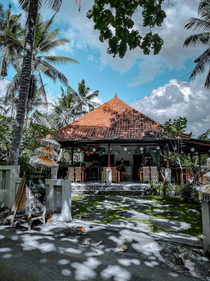 Mertha Sari Resto & Bungalow Klungkung Екстериор снимка